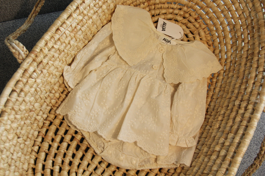 Ivory embroidered eyelet lace heirloom bubble romper with oversized collar for baby girl – AWA Baby