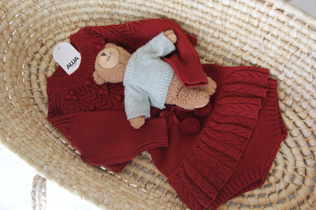 Baby girl pom-pom popcorn knit sweater and ruffle bloomer set – AWA Baby Boutique